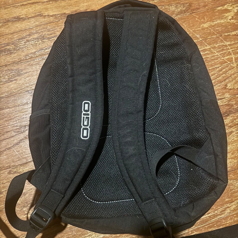 Budweiser Ogio backback - Picture 4 of 6